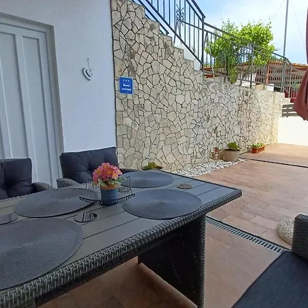 Apartment Lea's